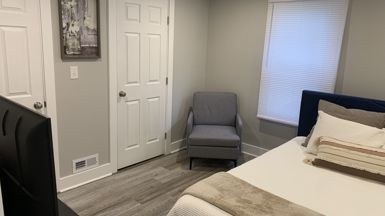 Photo of Bedroom in Grove City