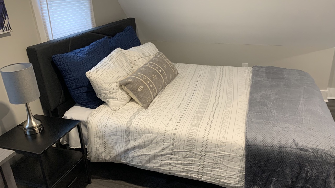 Photo of Bedroom in Grove City