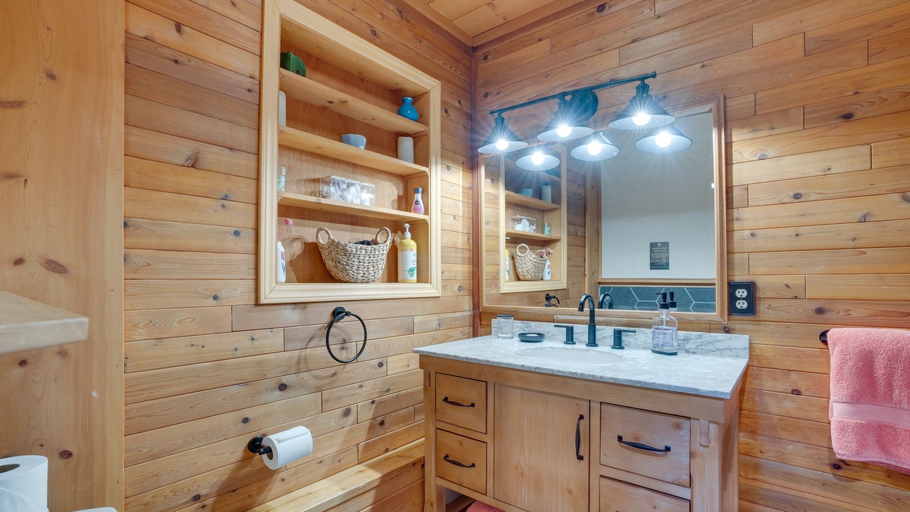 Photo of Bathroom in Leavenworth