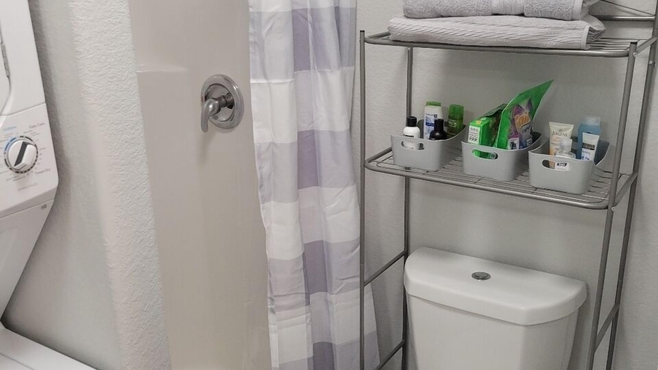 Photo of Bathroom in Alvin
