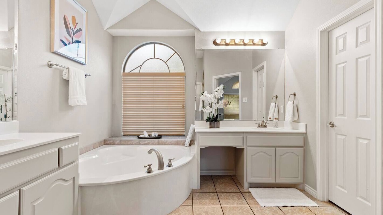 Photo of Bathroom in Highland Village