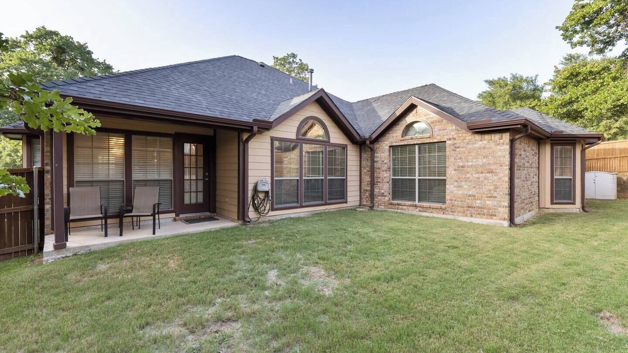 Photo of Outdoor in Highland Village