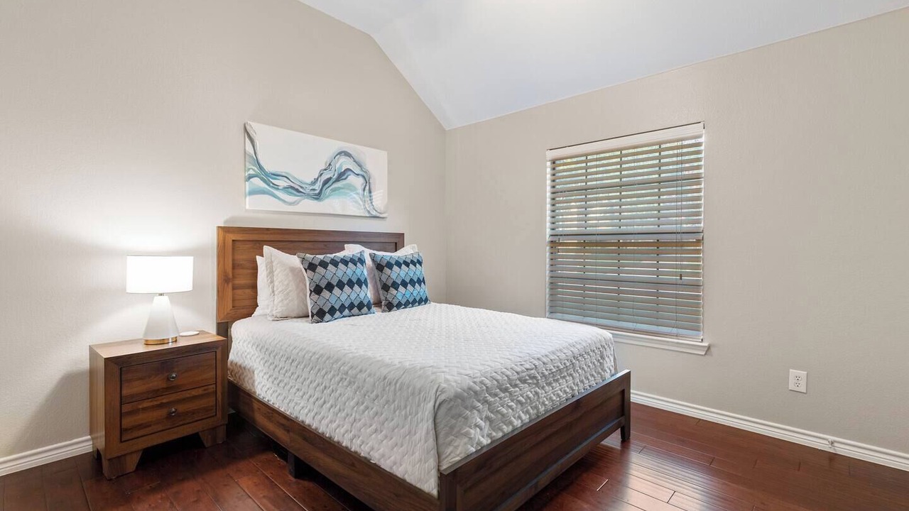 Photo of Bedroom in Highland Village