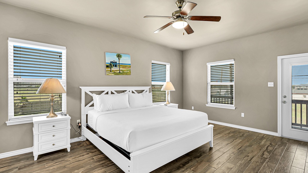 Photo of Bedroom in North Beach
