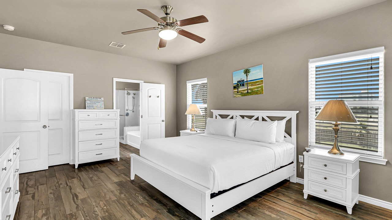 Photo of Bedroom in North Beach