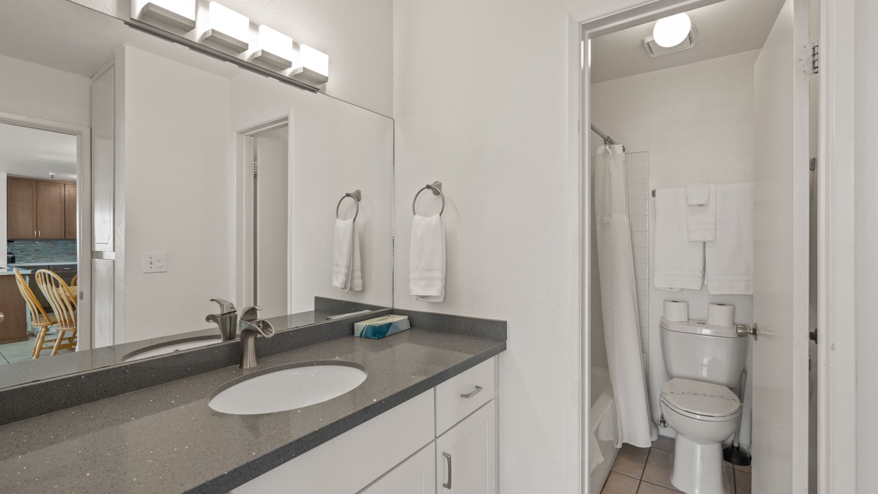 Photo of Bathroom in South Mission Beach