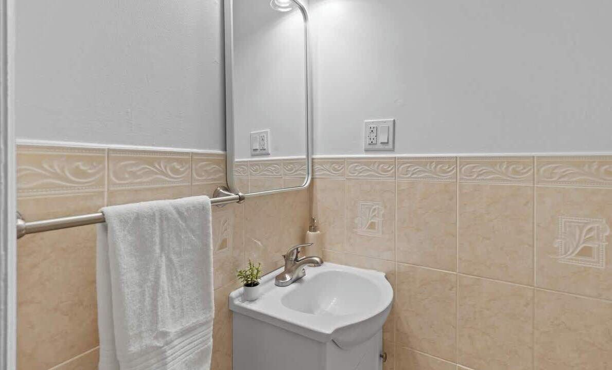 Photo of Bathroom in North Bergen