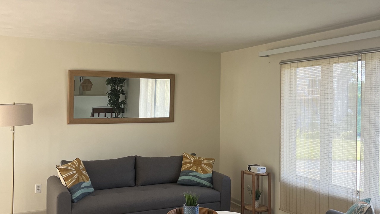 Photo of Livingroom in Point Judith