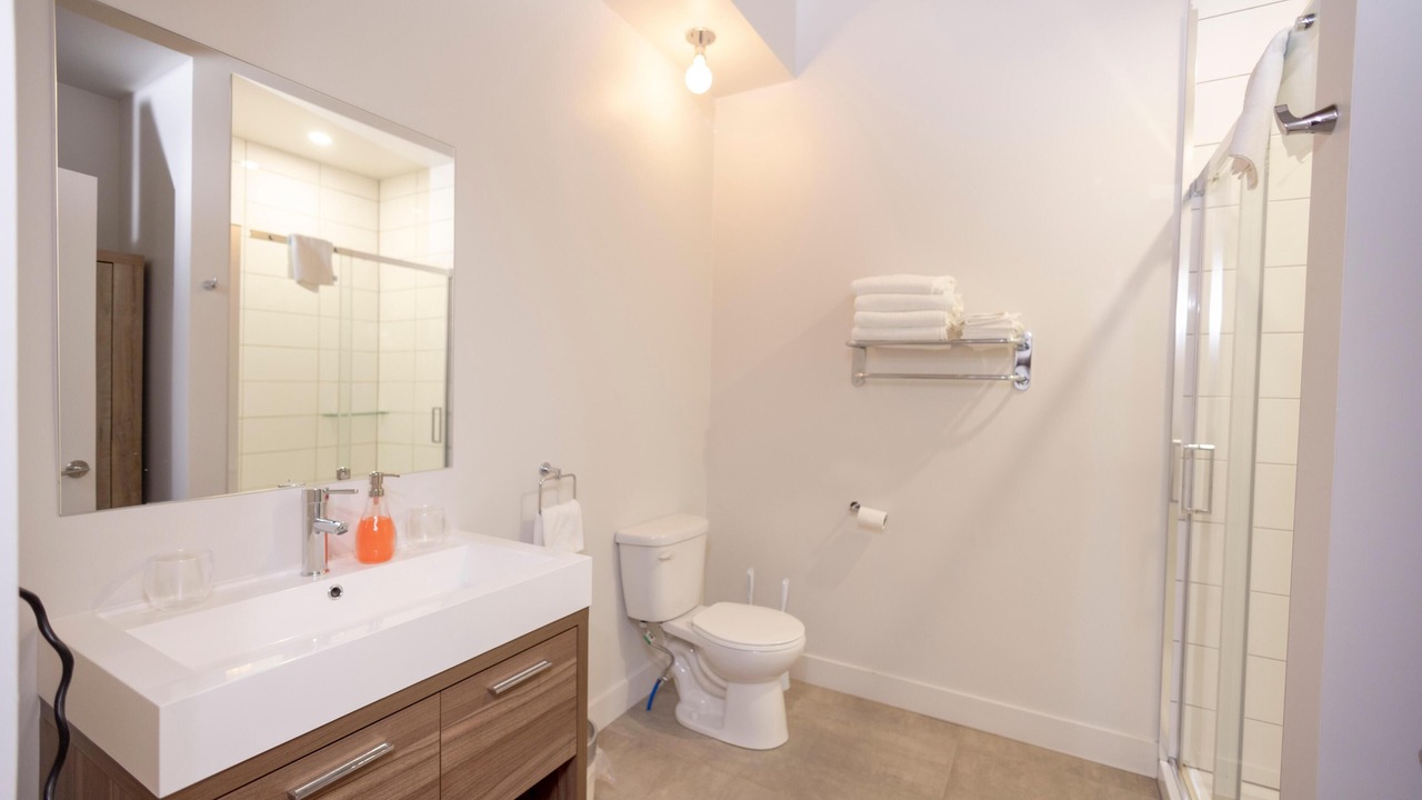 Photo of Bathroom in Rouyn-Noranda
