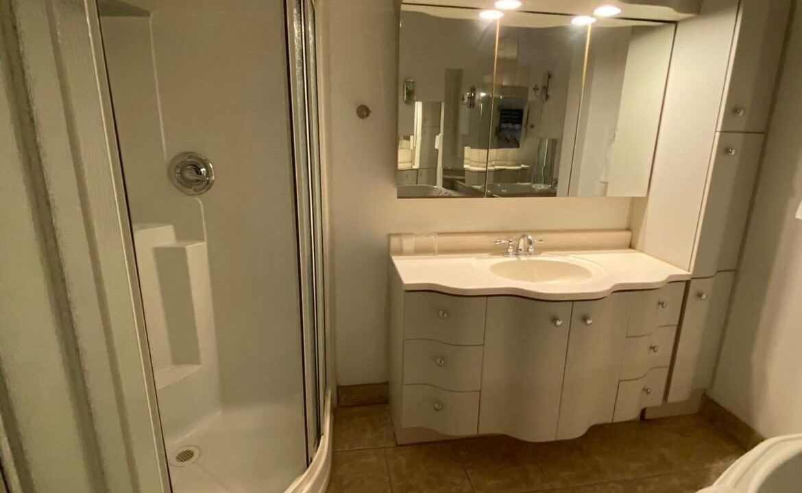Photo of Bathroom in Rouyn-Noranda