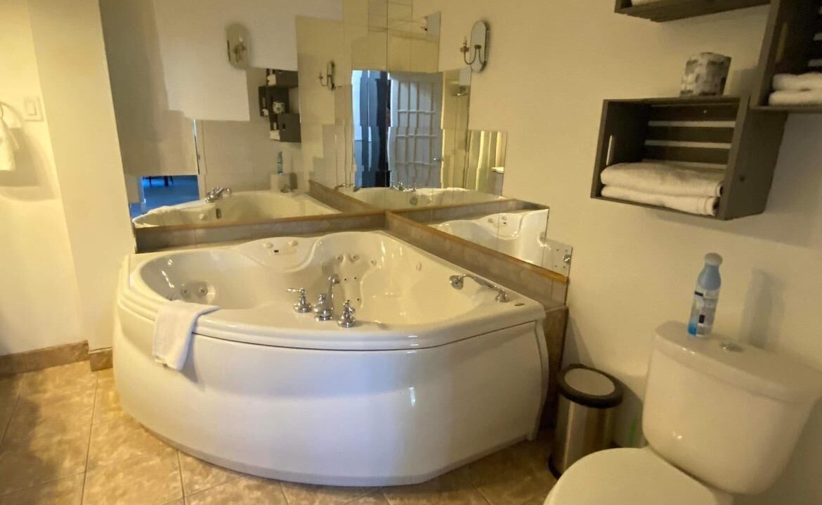 Photo of Bathroom in Rouyn-Noranda
