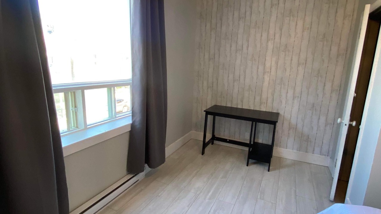 Photo of Bedroom in Rouyn-Noranda