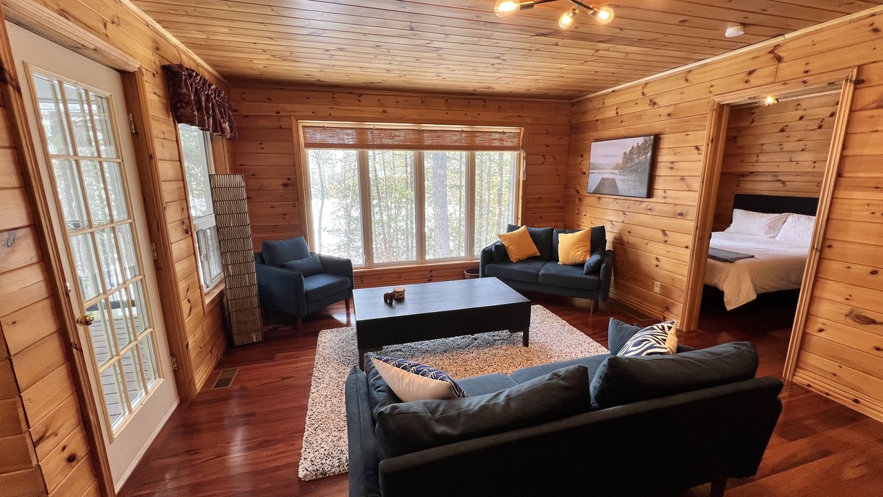 Photo of Livingroom in Bishop Corners