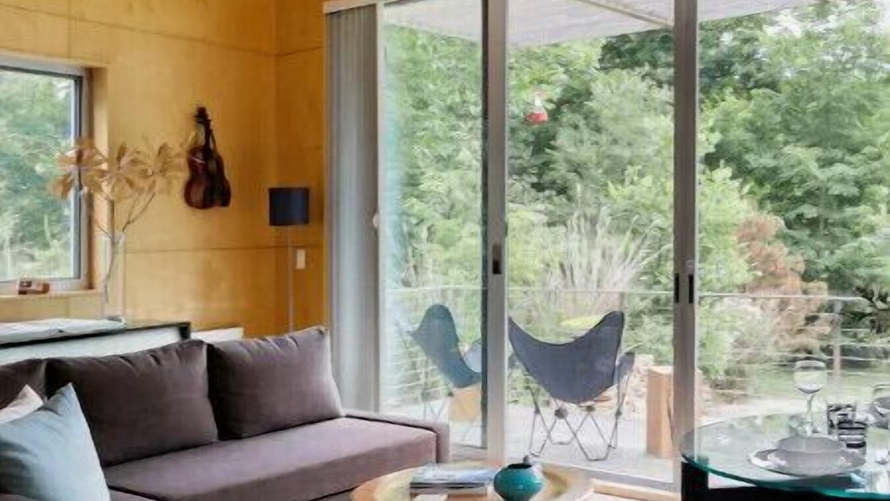 Photo of Livingroom in Guilford