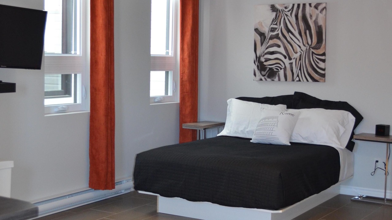 Photo of Bedroom in Rouyn-Noranda