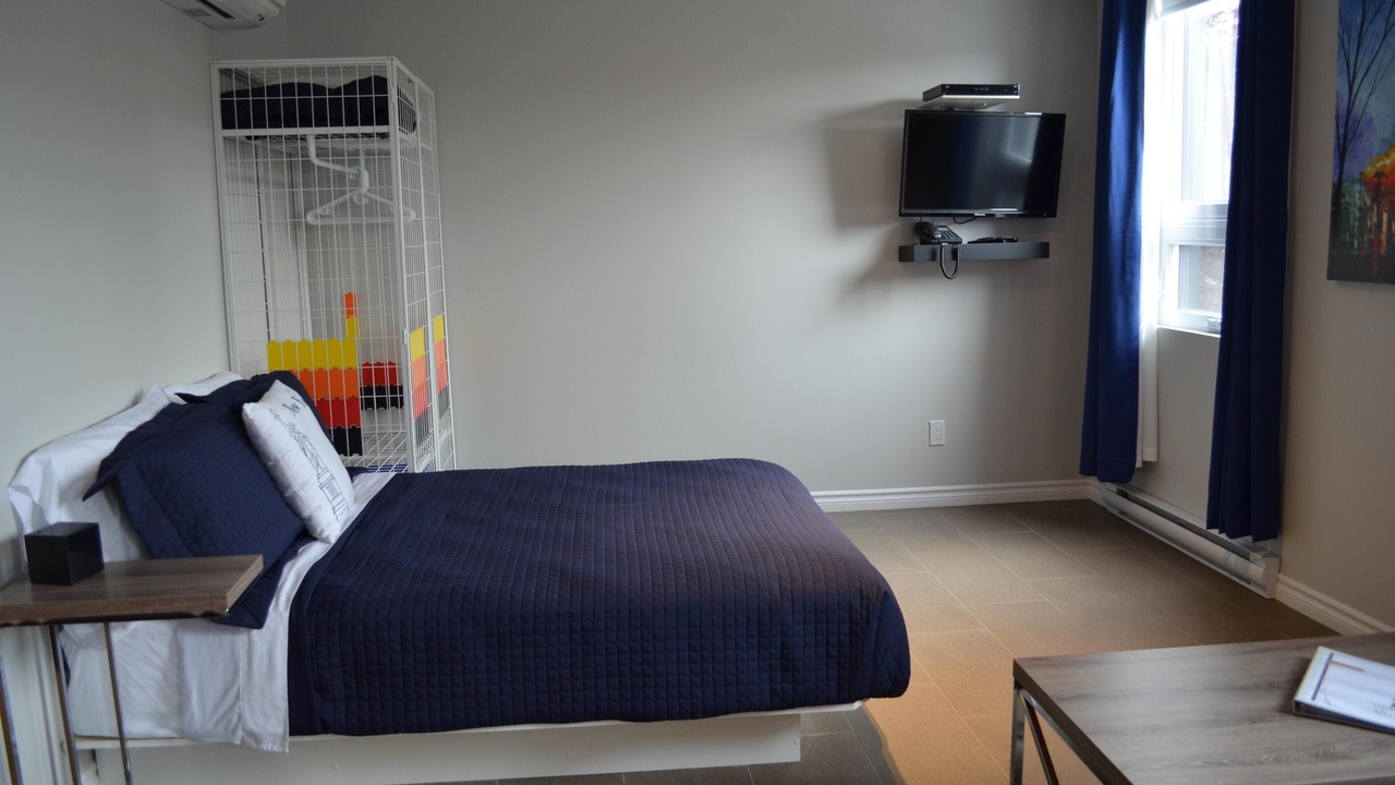 Photo of Bedroom in Rouyn-Noranda