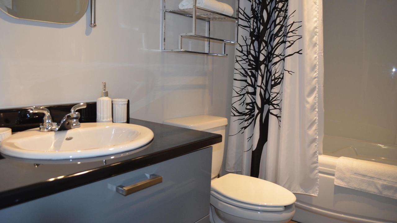Photo of Bathroom in Rouyn-Noranda