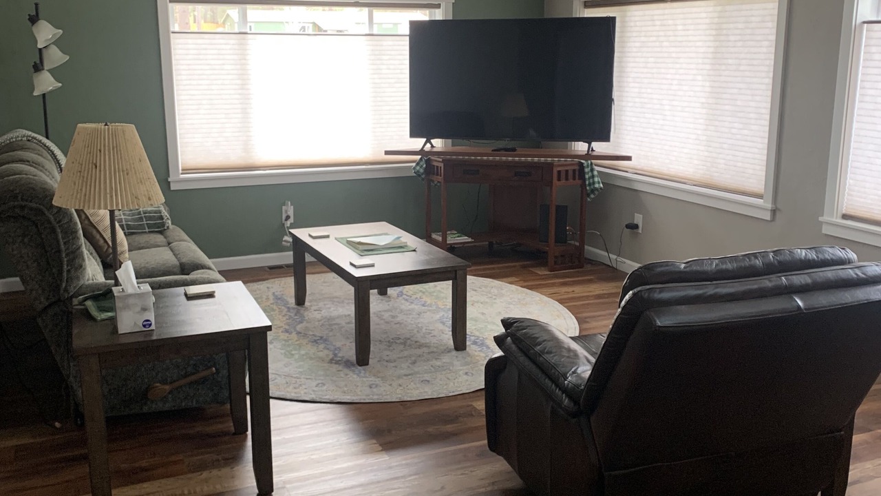 Photo of Livingroom in Deschutes River Woods