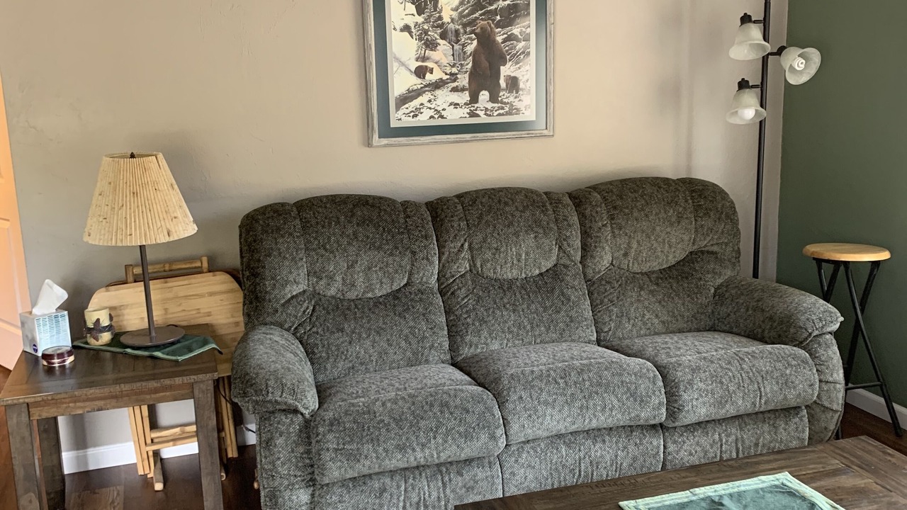 Photo of Livingroom in Deschutes River Woods