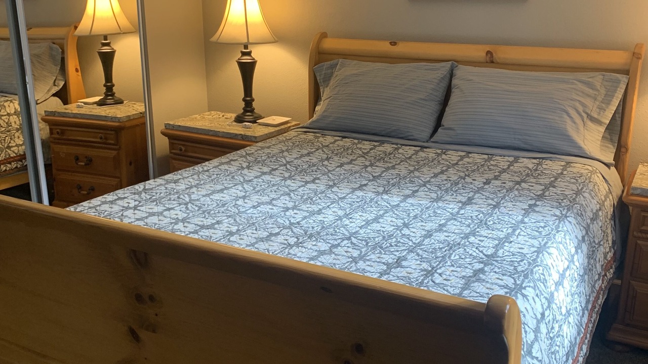 Photo of Bedroom in Deschutes River Woods