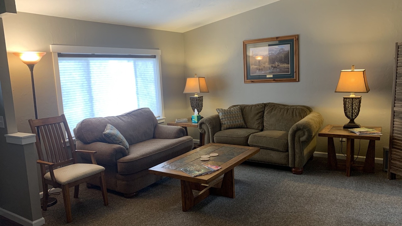 Photo of Livingroom in Deschutes River Woods