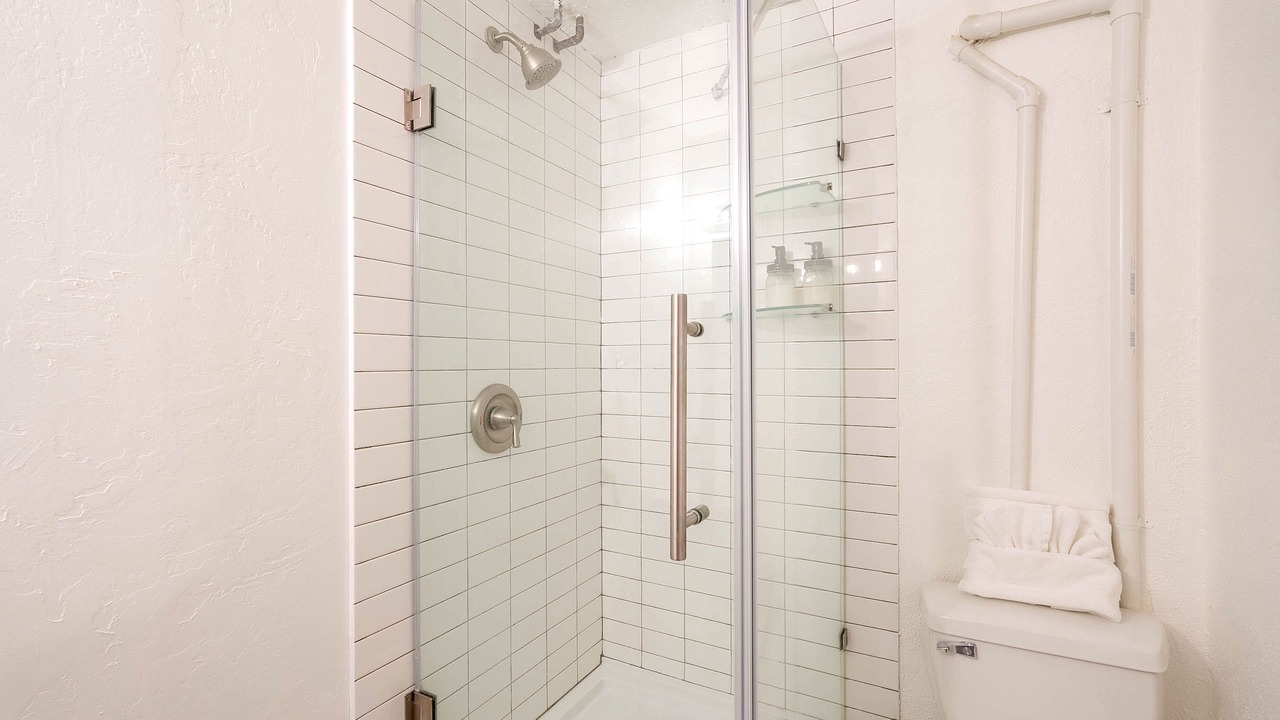 Photo of Bathroom in Sam Hughes