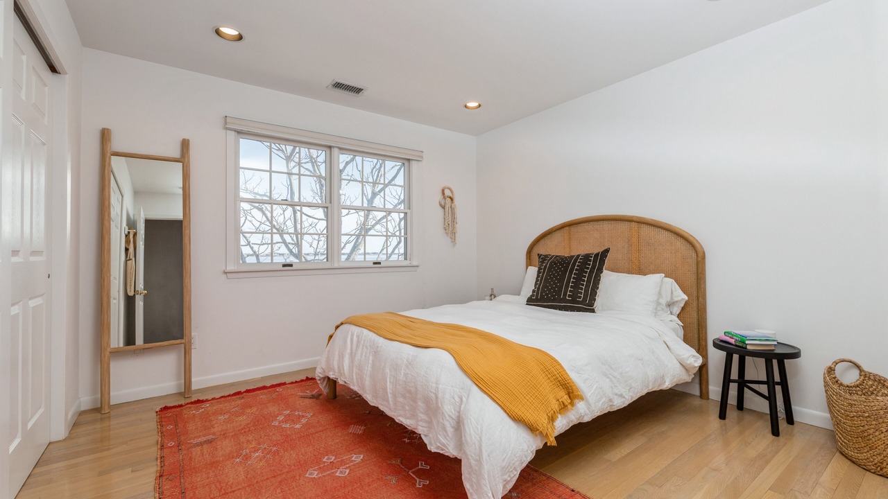 Photo of Bedroom in Westhampton