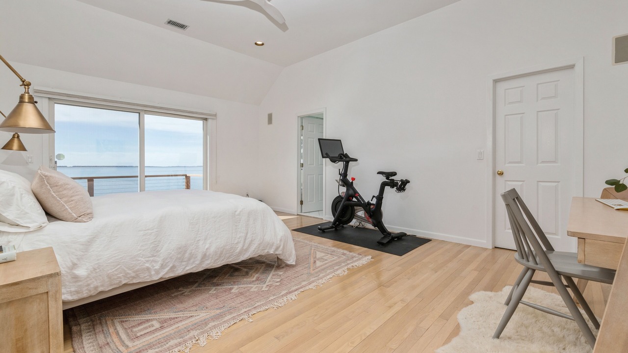 Photo of Bedroom in Westhampton