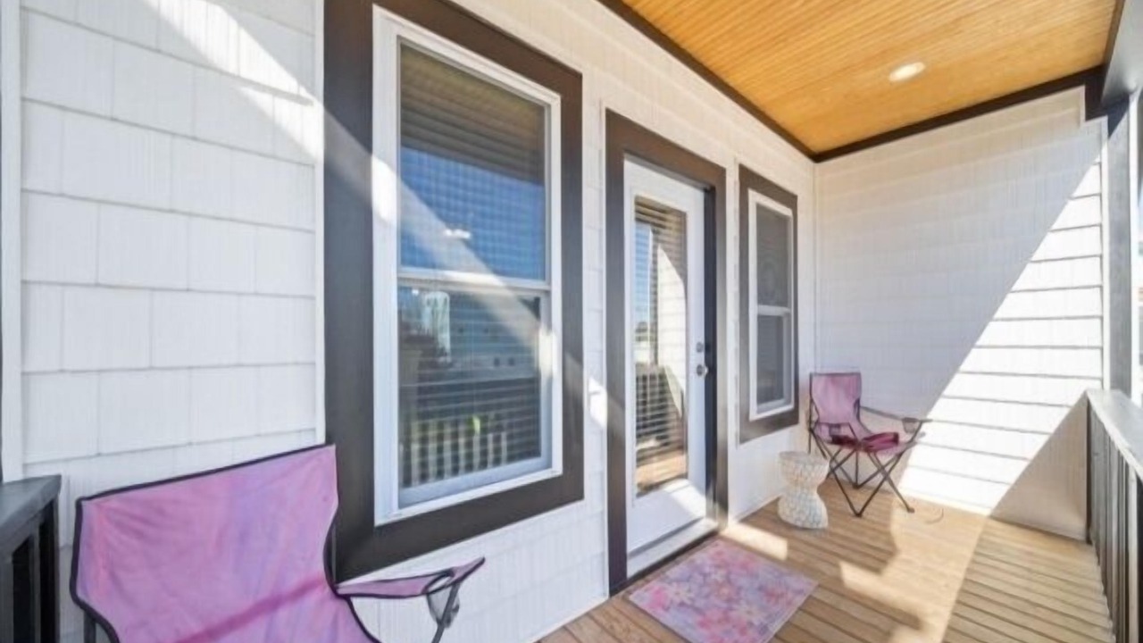 Photo of Patio Balcony in Wilmington Beach