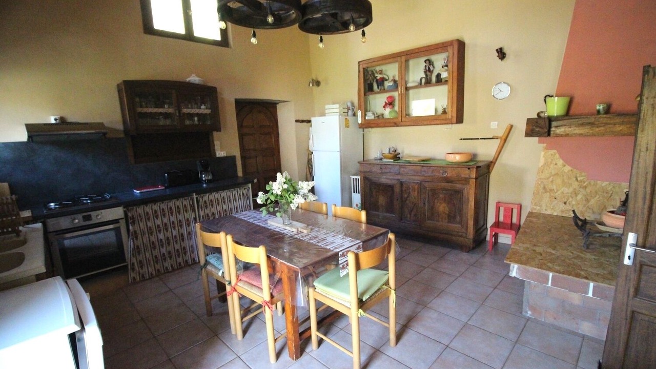 Photo of Others in Avene