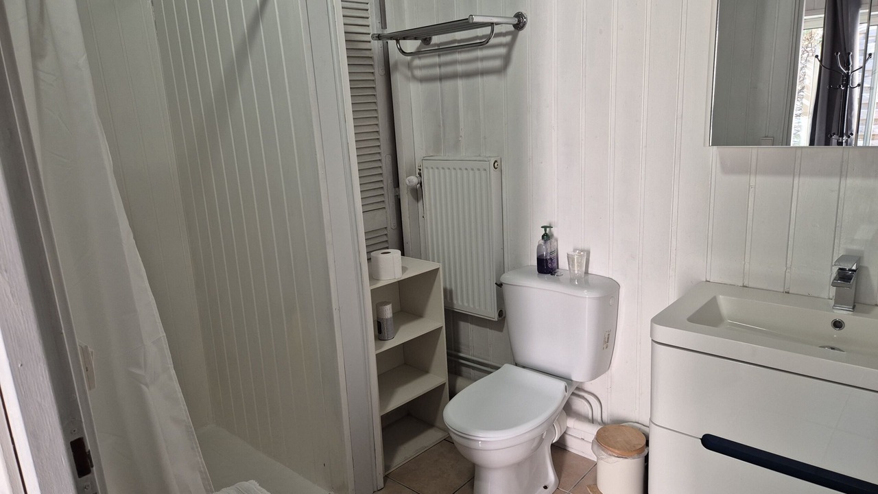 Photo of Bathroom in Crest