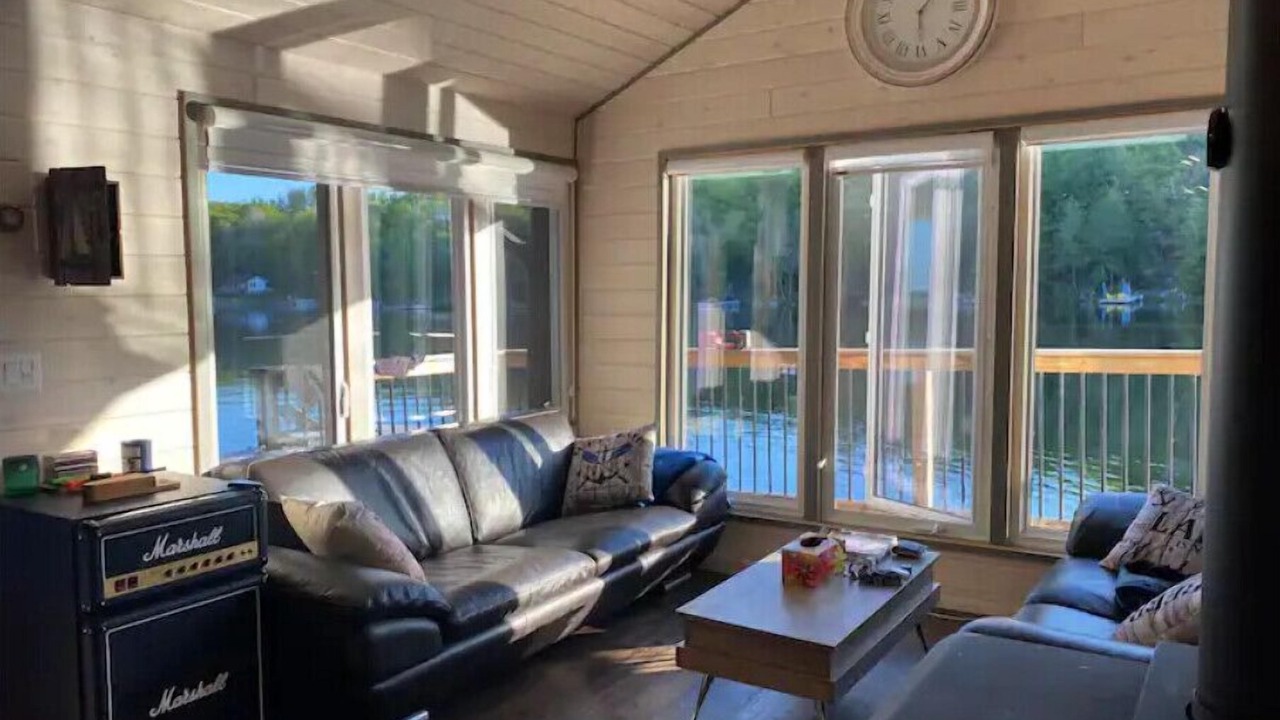 Photo of Livingroom in Irondale