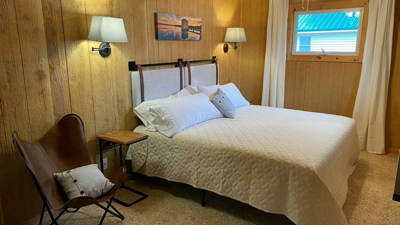Photo of Bedroom in White Cloud
