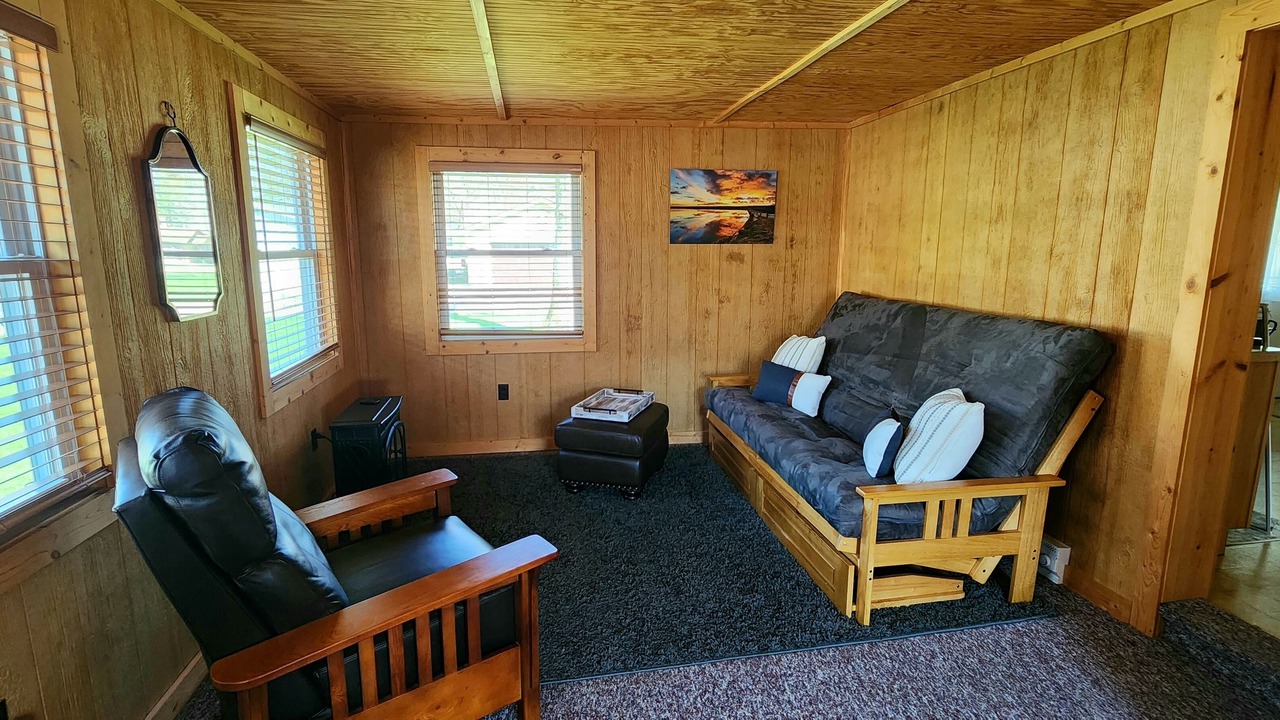 Photo of Livingroom in White Cloud