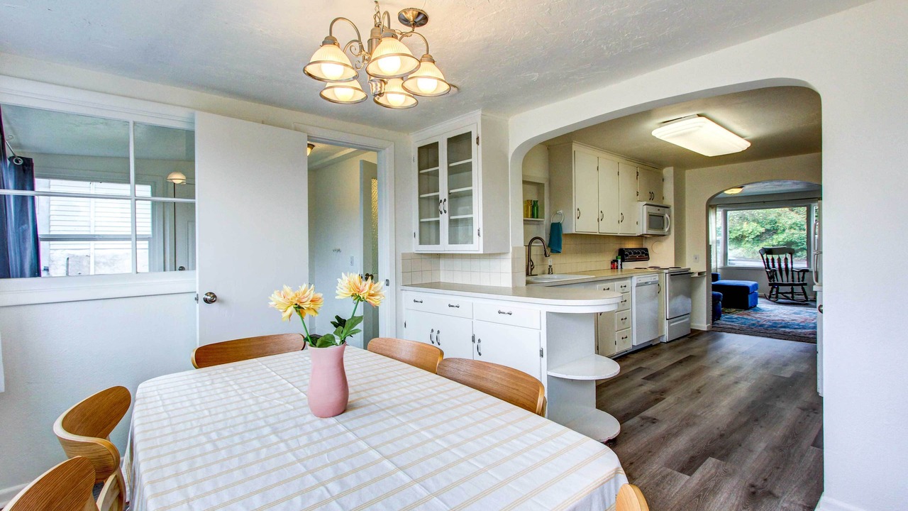 Photo of Others in Western