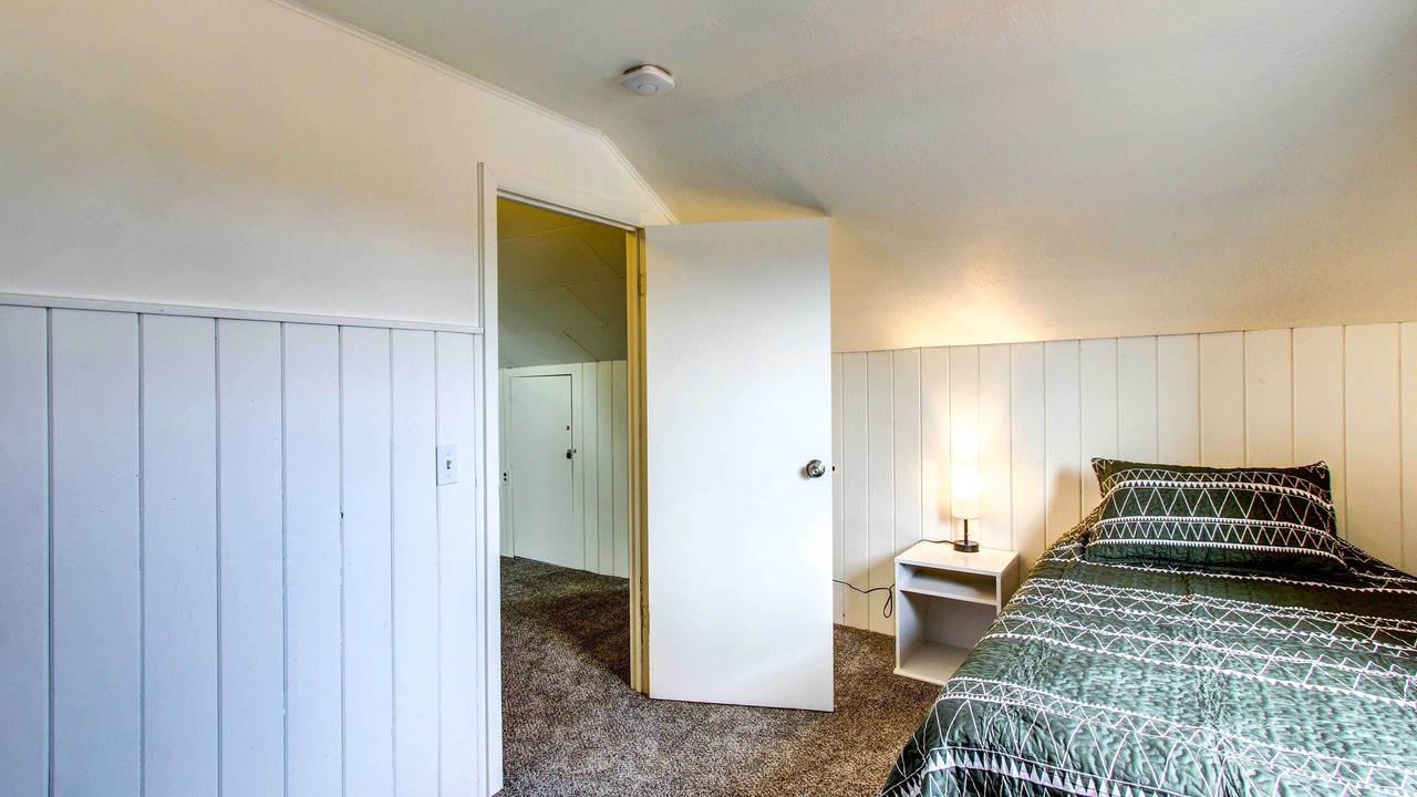 Photo of Bedroom in Western