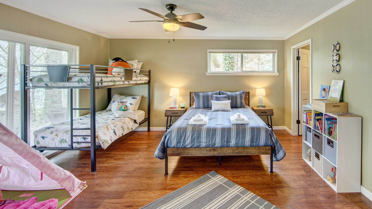 Photo of Bedroom in Mineola