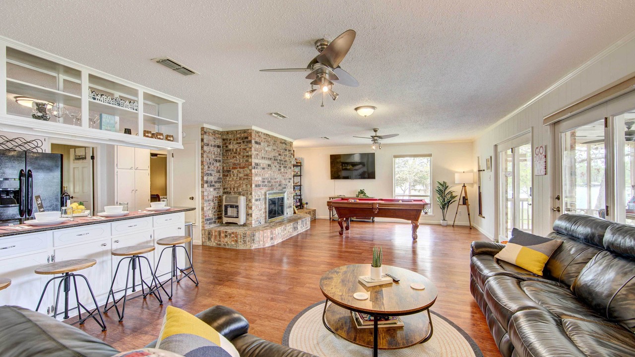 Photo of Livingroom in Mineola