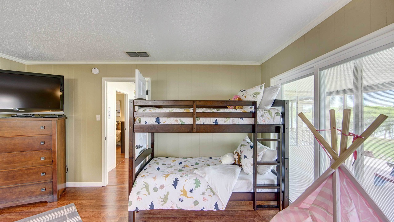 Photo of Bedroom in Mineola