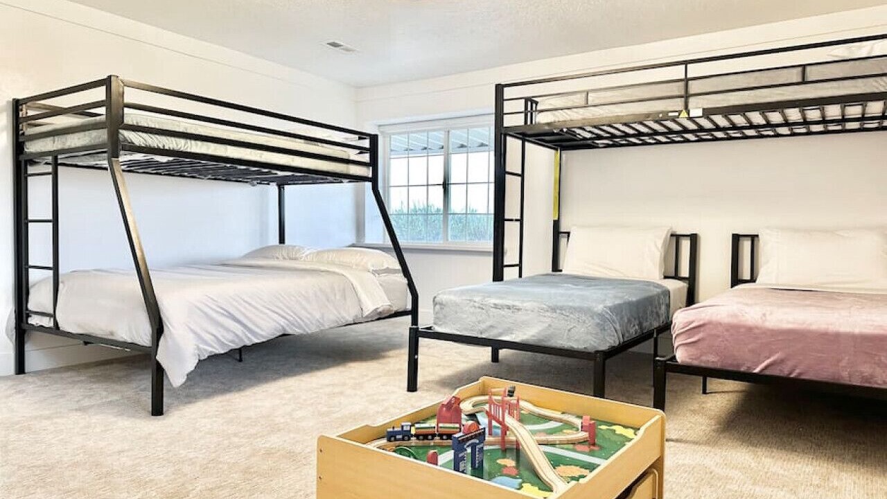 Photo of Bedroom in Draper