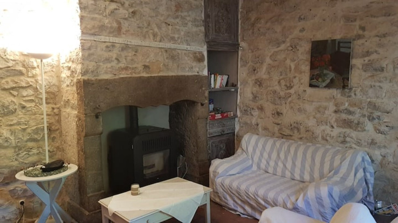 Photo of Livingroom in Chandolas