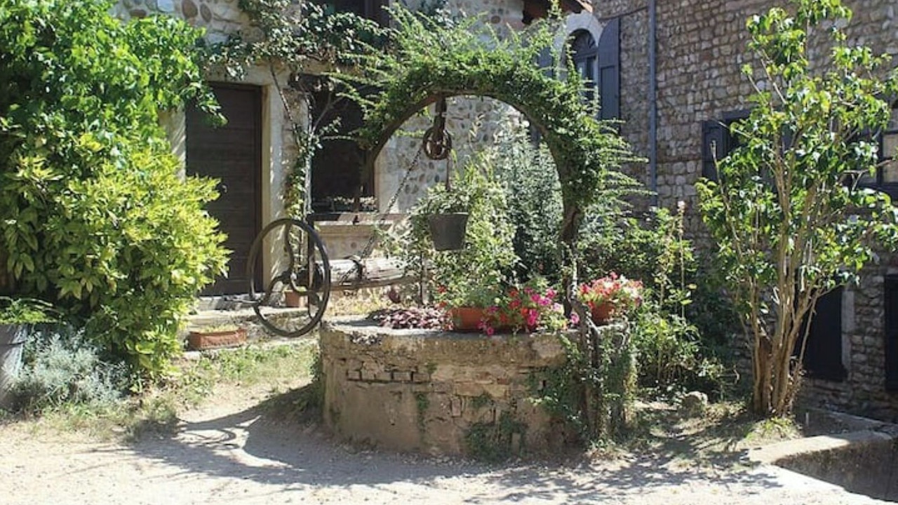 Photo of Outdoor in Perouges