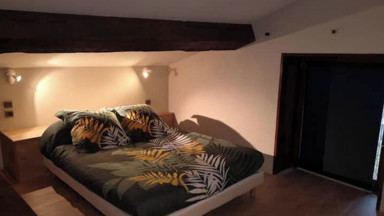 Photo of Bedroom in Perouges