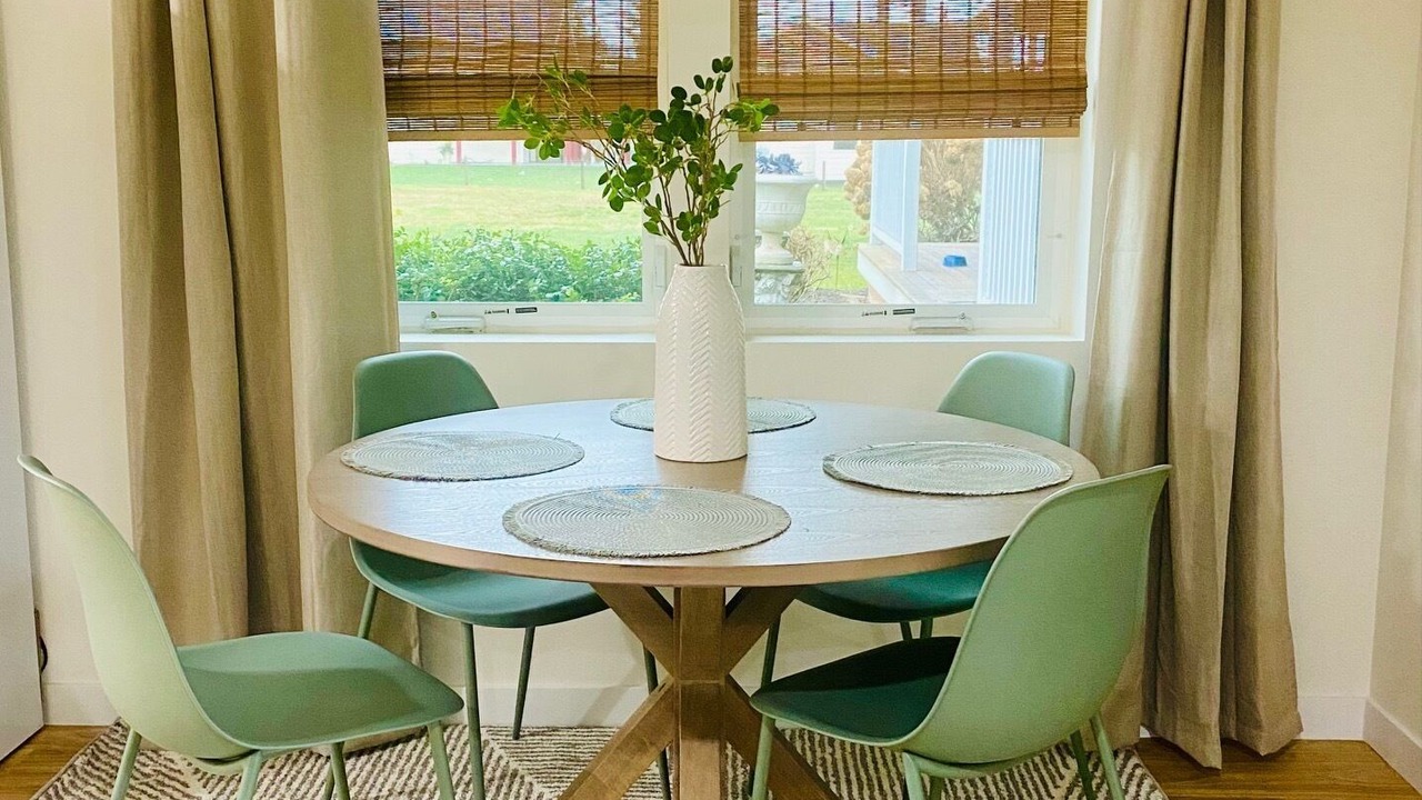 Photo of Others in Clinton