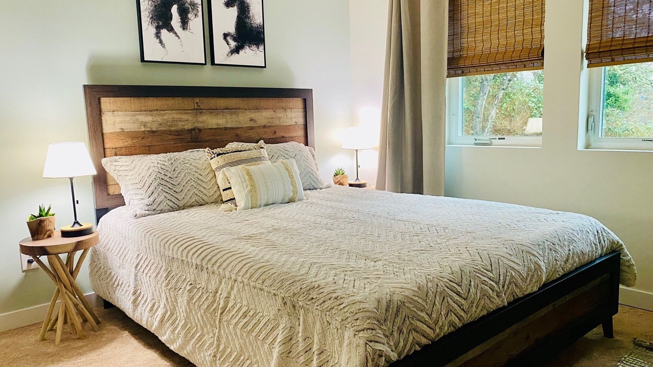 Photo of Bedroom in Clinton