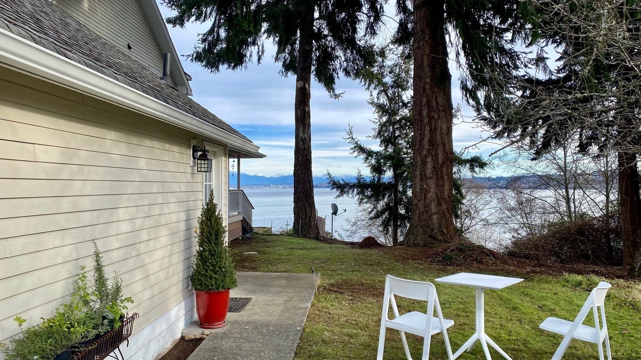 Photo of Outdoor in Clinton