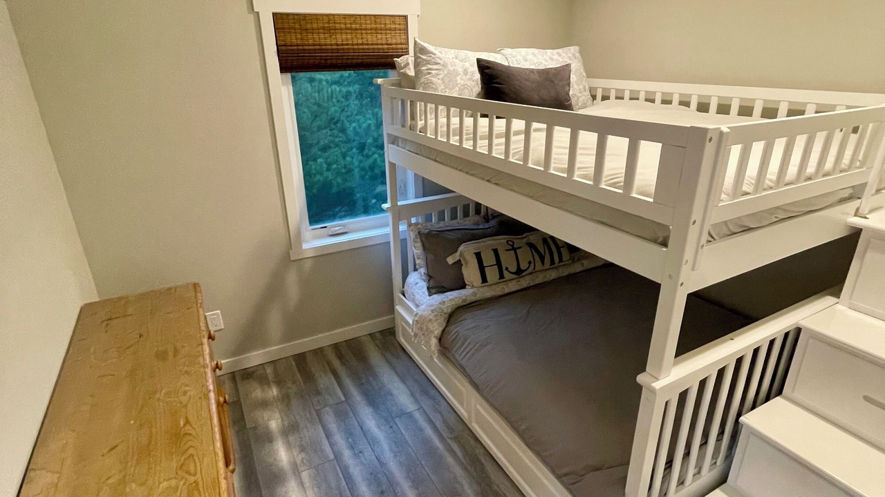 Photo of Bedroom in Grayland