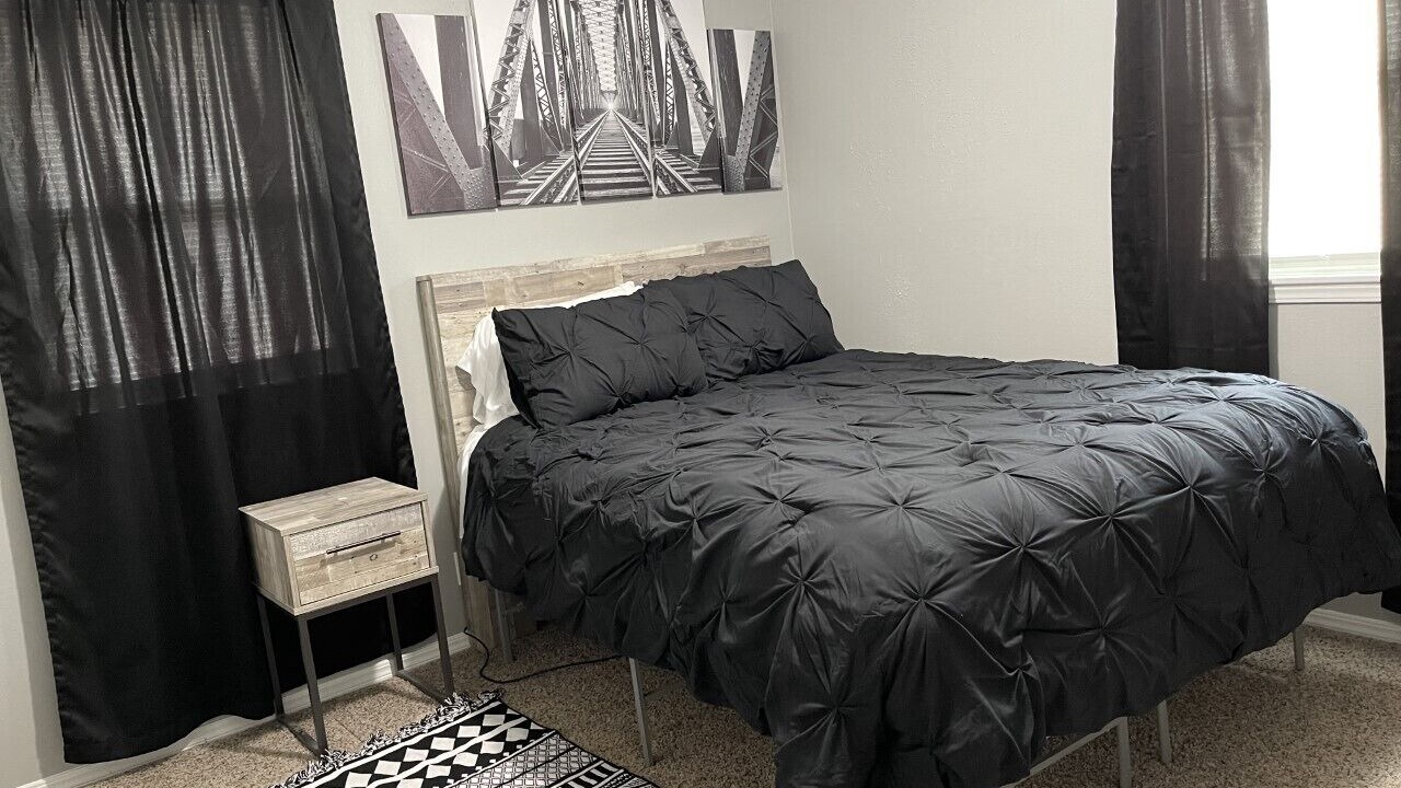 Photo of Bedroom in Woodward