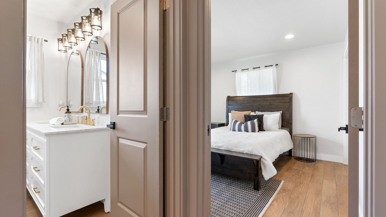 Photo of Bedroom in Keizer