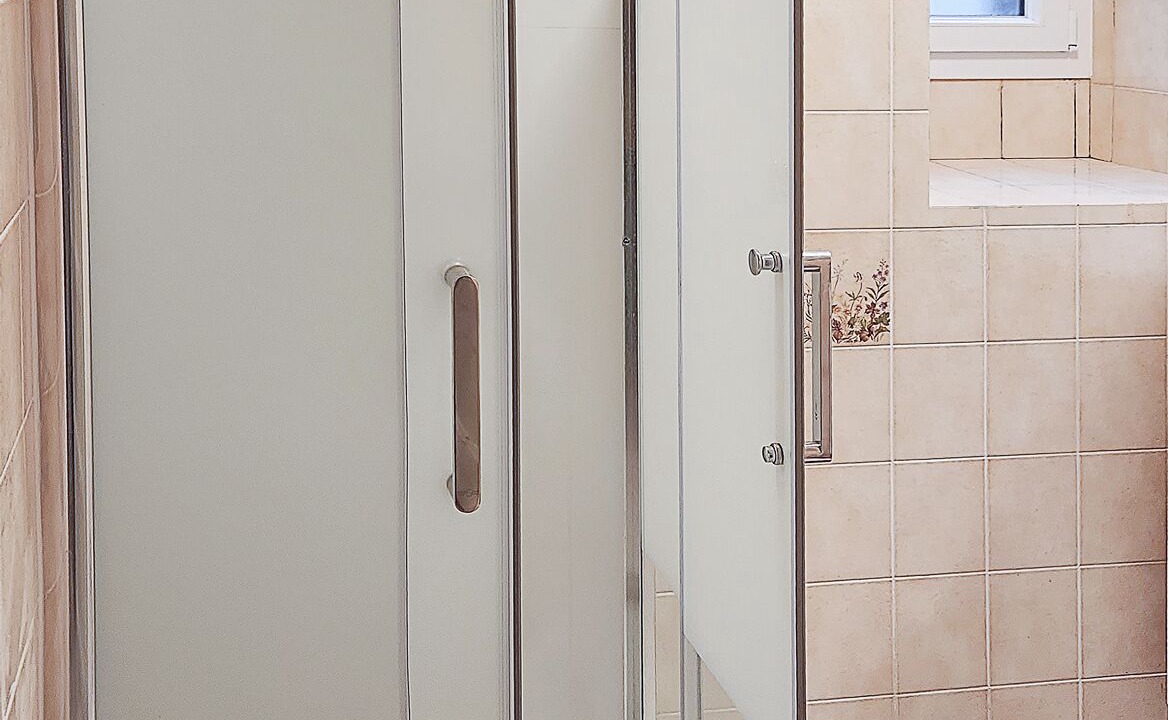 Photo of Bathroom in Plasne